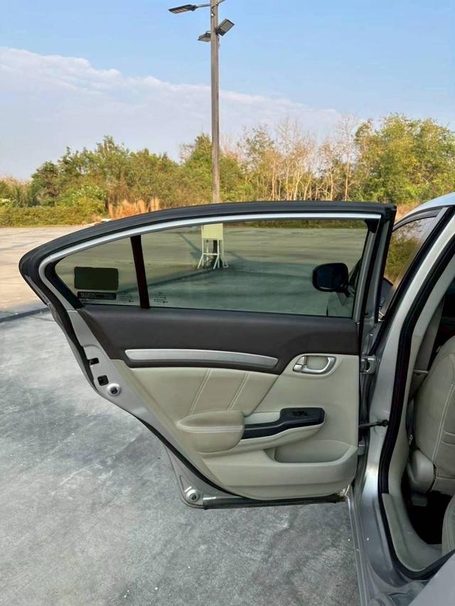 (แจ้งรหัสรถ BK3348) Honda Civic FB 1.5 Hibrid💥ปี2013💥 รูปที่ 17