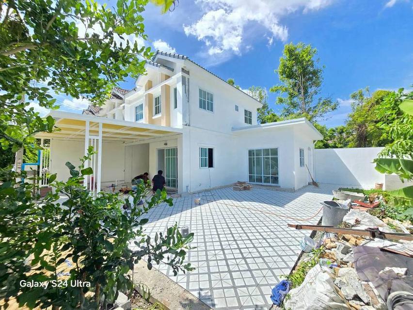 หมู่บ้านพฤกษา76  ซอยแก้วอินทร์ บางใหญ่บ้านแฝด 2 ชั้น หลังมุมในส่วนตัว หลังบ้านติดสวนสาธารณะ 2