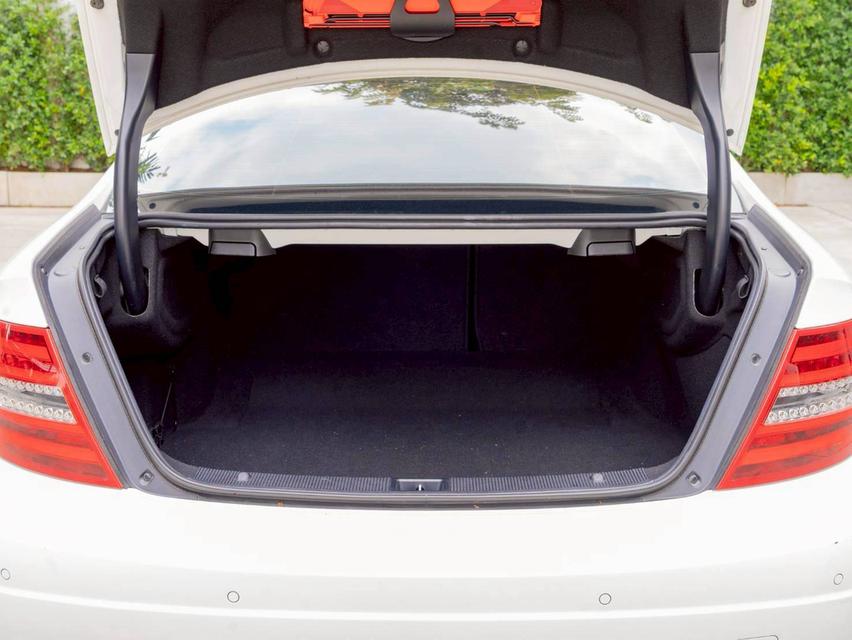 MERCEDES-BENZ C-CLASS C200 Coupe 2013 จด 2015 12