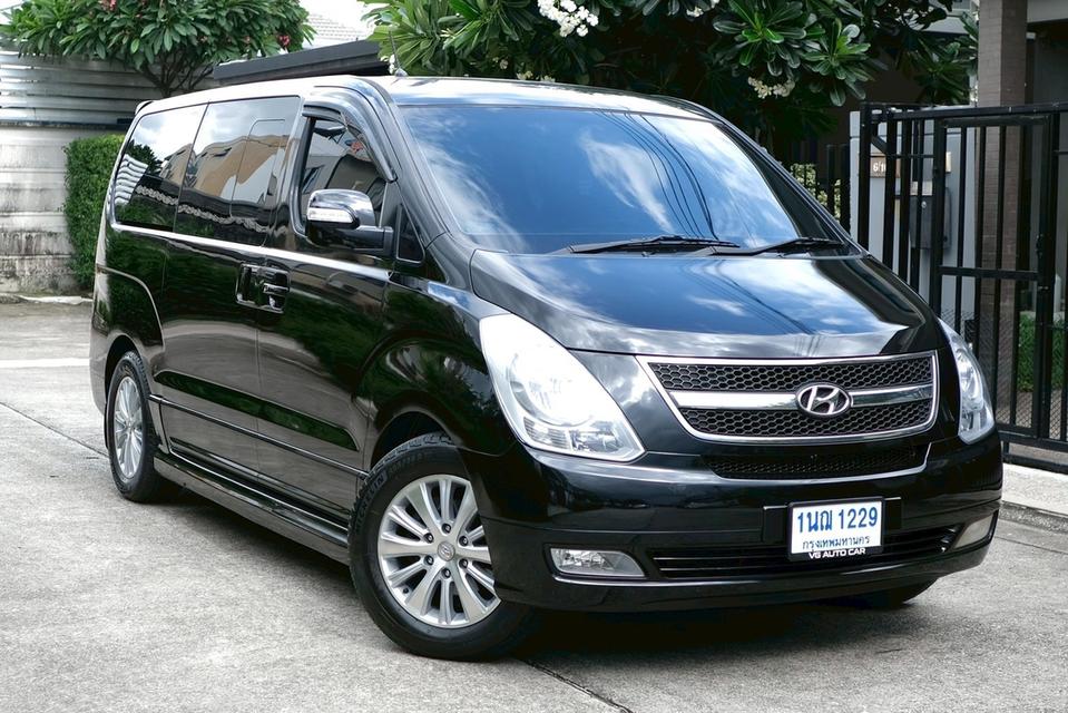Hyundai H-1 2.5 Deluxe ปี2011 สีดำ ออโต้ ดีเซล ไมล์ 1xx,xxx km. 12