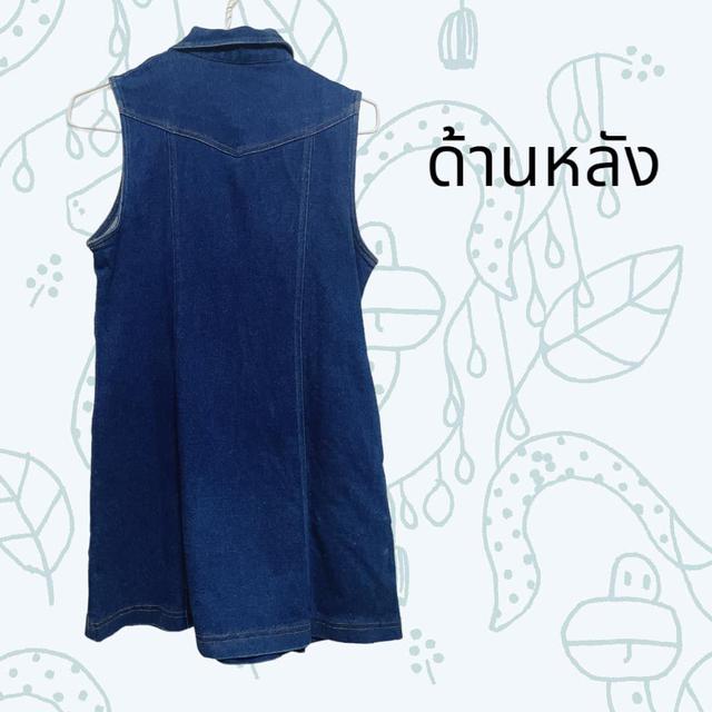 ชุดเดรสยีนส์คอเชิ้ตแขนกุด แบรนด์ SMELL SWEET ไซส์ 140 (มือ 2)