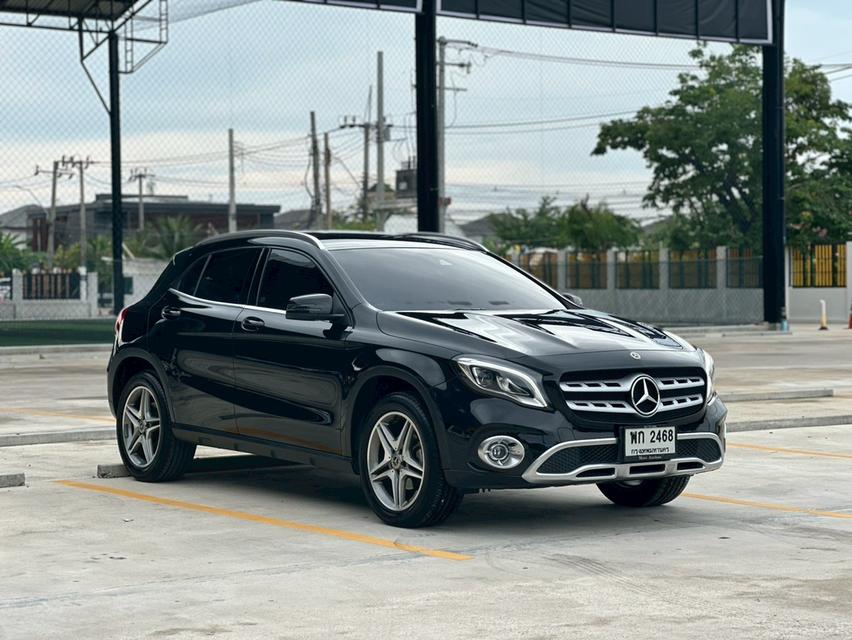 Mercedes Benz GLA200 1.6 Urban Facelift 2017 จด 2020
