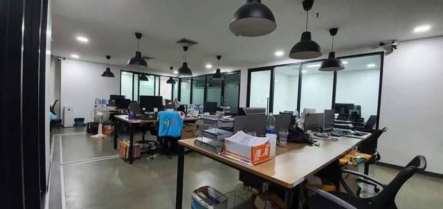 ขายด่วน คอนโด ห้องมุม ITF Silom Palace ขนาด 147 ตรม. ปรับปรุงเป็นสำนักงาน ออฟฟิต ใกล้ BTS ช่องนนทรี เพียง 200 เมตร เท่าน 2
