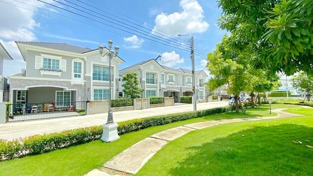 ใกล้ BTS สำโรง 900 ม. บ้านเดี่ยว 2 ชั้น 35 ตร.ว. บ้านใหม่สภาพดี วิวสวน บรรยากาศร่มรื่น 4 นอน 3 น้ำ 1