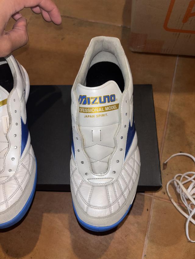 Mizuno Morelia sala japan TF (ร้อยปุ่ม) ไซส์270cm สภาพน้องๆมือ ของใหม่ ราคา 3500 ราคาต่อได้