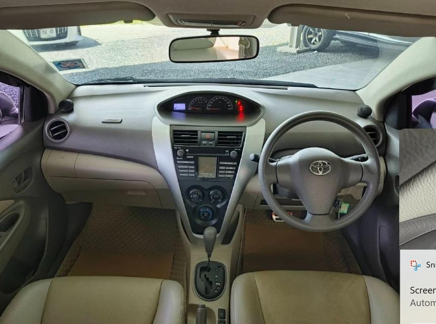 Toyota Vios สีขาว ปี 2012 8