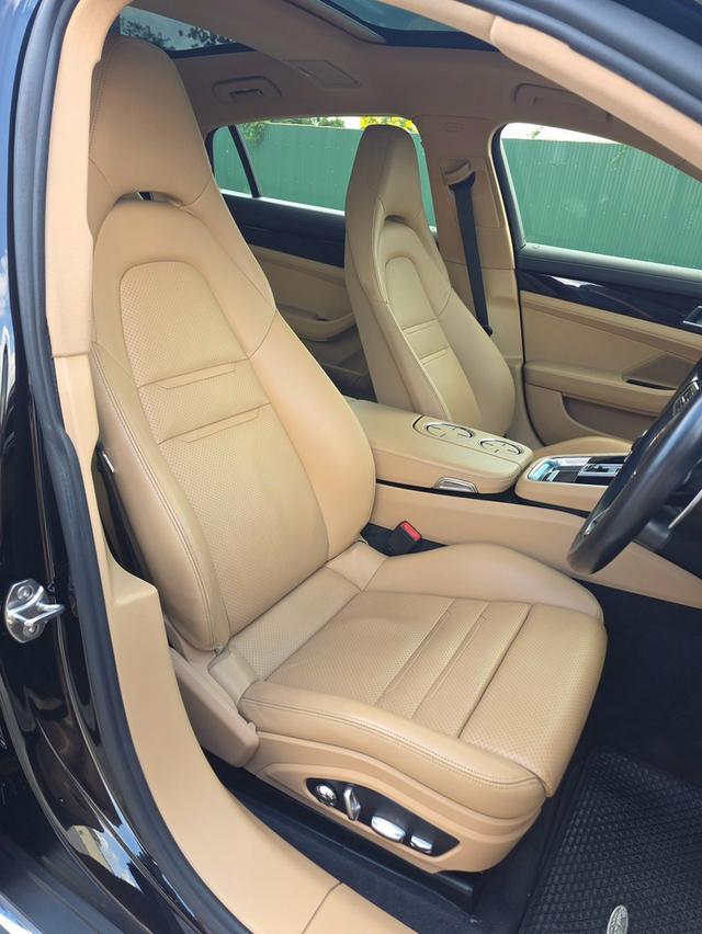 Porsche Panamera 4 E-Hybrid ปี 2019 สีดำ รถมือเดียวออกศูนย์ AAS รูปที่ 8