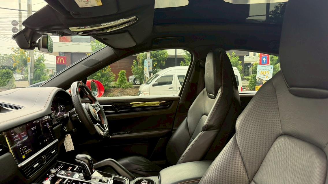 Porsche Cayenne Coupe E-Hybrid 2020 สีส้ม Lava Orange รูปที่ 11