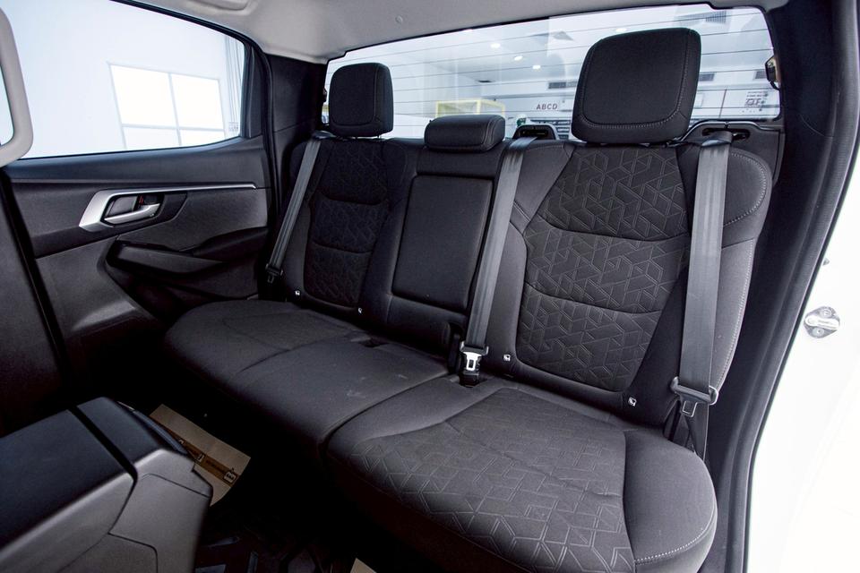 รหัสรถ 1D745  D-MAX 2.2 L DDI CAB4 HI-LANDER MAX FORCE 7