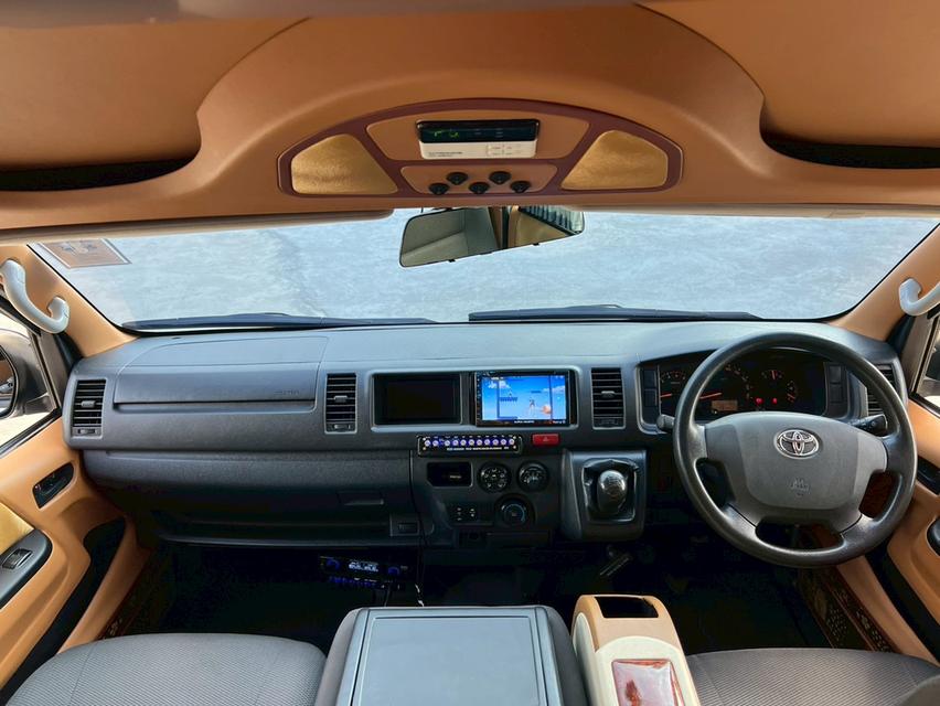 ปี 2016 TOYOTA COMMUTER, 3.0 D4D ป้ายฟ้าแท้ ไม่เคยวิ่งป้ายเหลือง