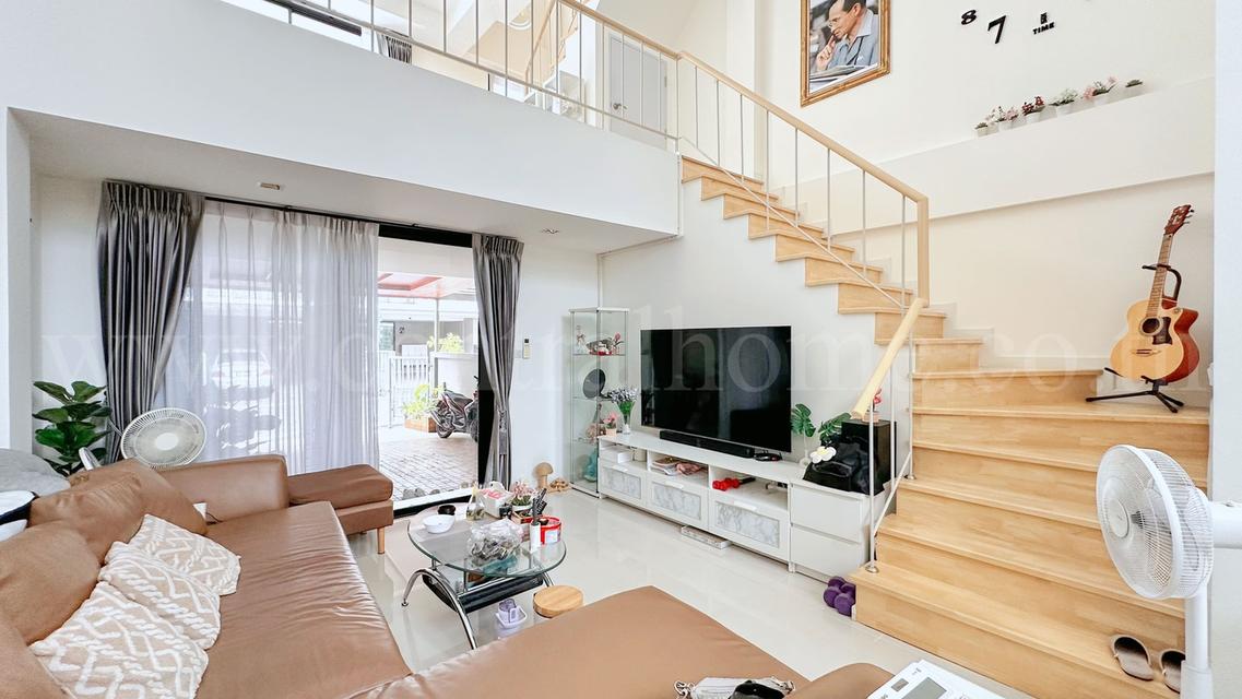 ทาวน์โฮม 3.5 ชั้น วาย เรซิเดนท์ สุขุมวิท 113 ต่อเติมพร้อมอยู่ 4