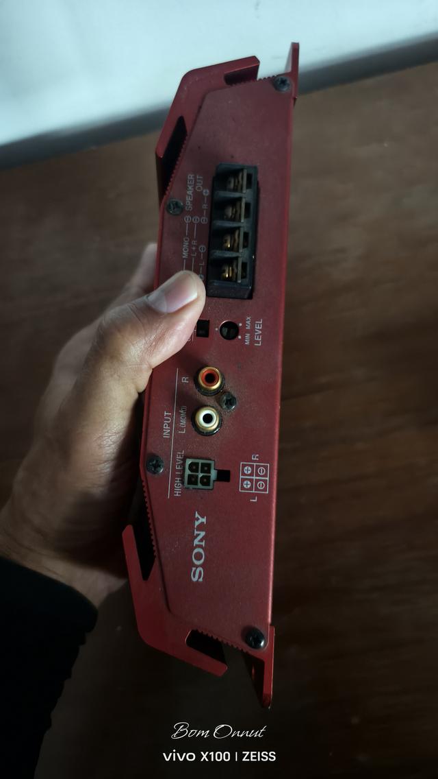 ส่งต่อครับ เครื่องขยายเสียงสำหรับรถยนต์ Sony Xplod XM-222 MOSFET ดอก 6 × 9 3 ทางได้สบาย แถมดอกทวิตเตอร์ของ sony แท้ให้ 1 คู่ ราคา 1250 รสให้