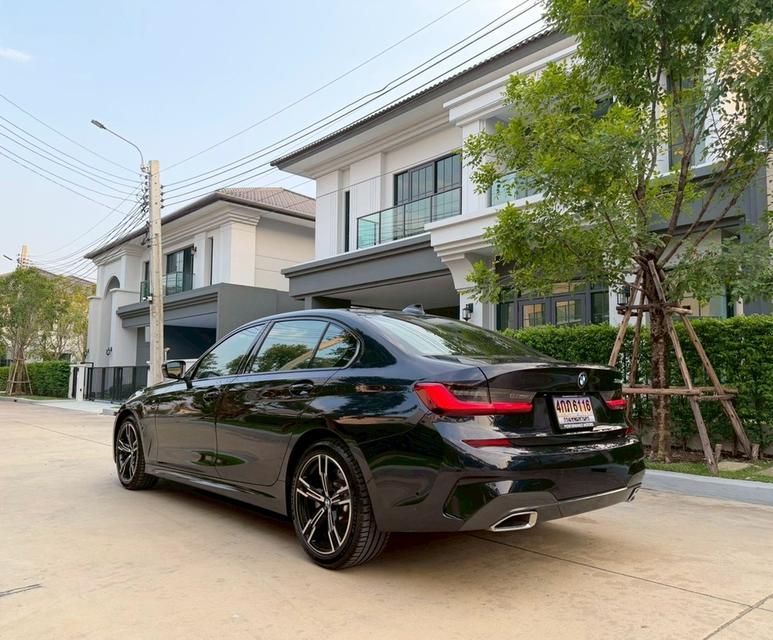 BMW 330Li M Sport ปี 2022Mileage 50,000 Km. (สี Carbon black ดำประกายน้ำเงิน) รูปที่ 5