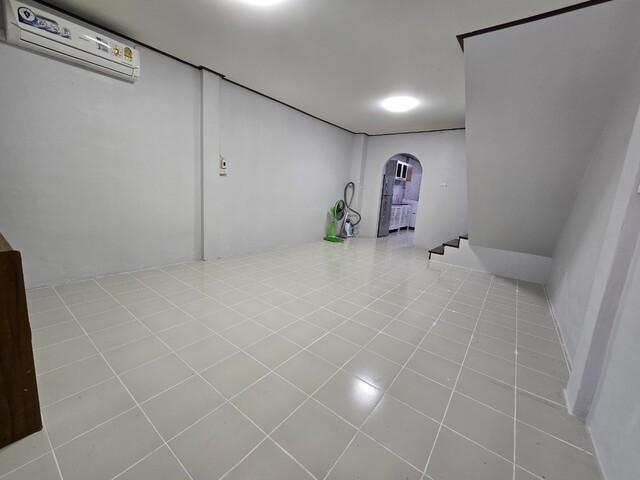 ให้เช่า ทาวน์เฮ้าส์ 2ชั้น ลาดพร้าว80/3 หมู่บ้านแกรนด์วิลเลจ 2