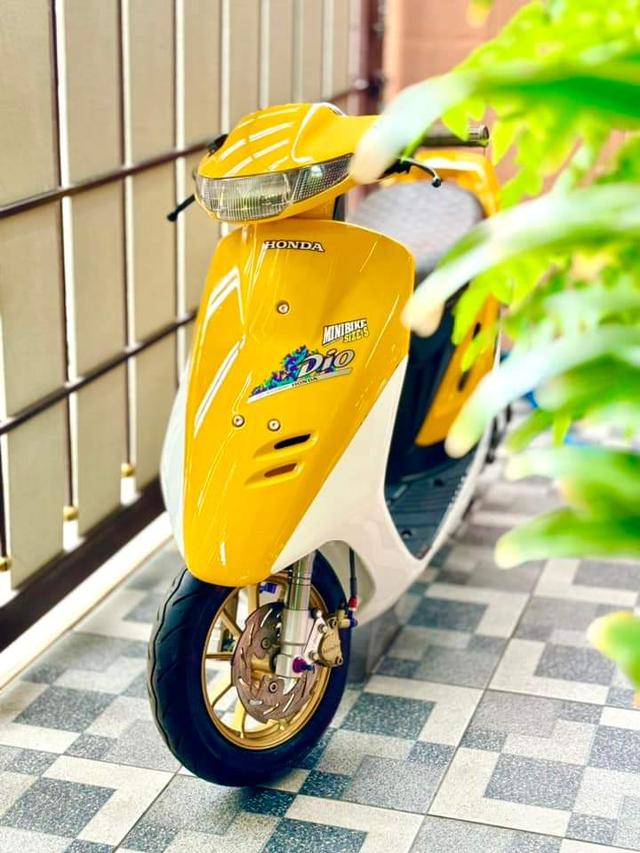 Honda Dio สีเหลือง 4