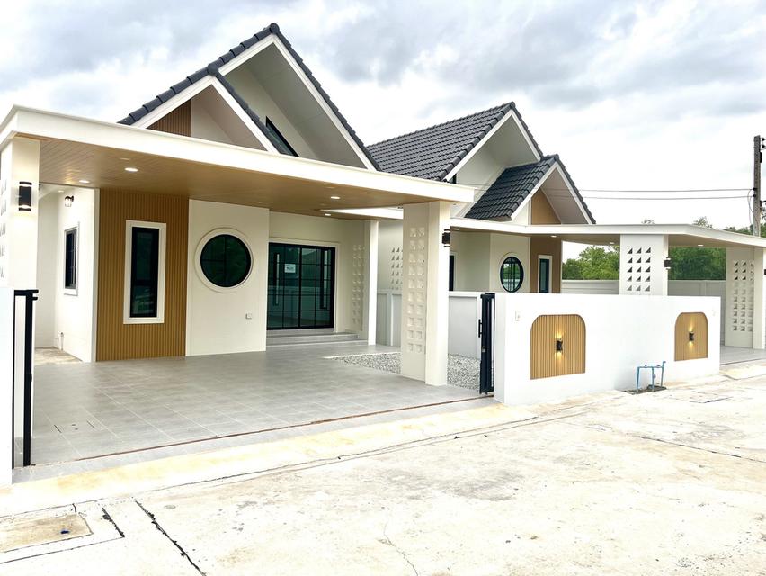 บ้านเดี่ยวหลุดจอง 1 หลังสุดท้าย 2 ห้องนอน 2 ห้องน้ำ 2 จอดรถ บ้านเสร็จ พร้อมอยู่ ไม่ต้องใช้เงินดาวน์ 1