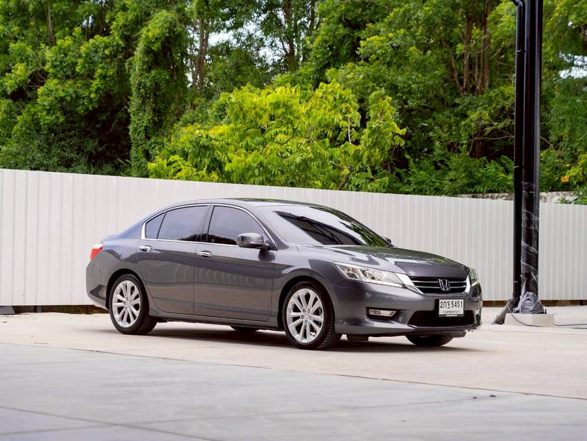HONDA ACCORD 2.4TECH ปี 2013เจ้าของเดียว รถสวย กุญแจสำรองครบ  9
