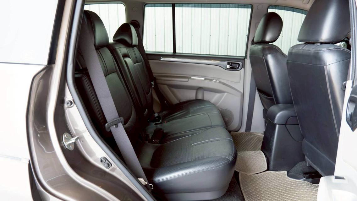 MITSUBISHI PAJERO SPORT 2.5 GT เกียร์AT ปี 2013 สีขาว โฉม ปี08-15 รูปที่ 10