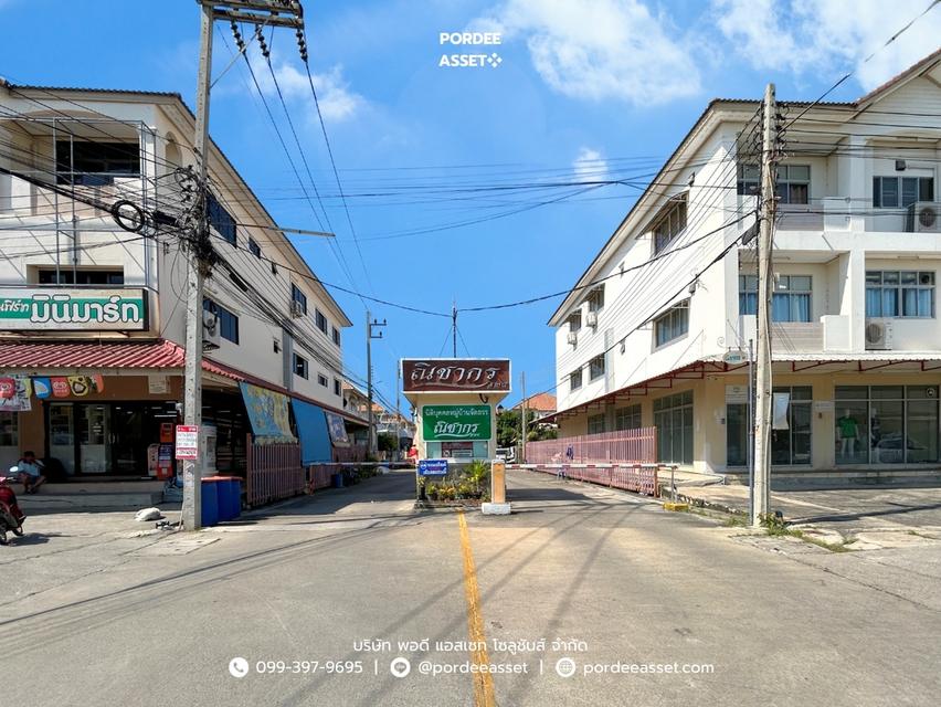 ขายหมู่บ้านณิชากร สาย4 พุทธมณฑลสาย4 (ขนาด 28 ตร.ว.) ซอยกระทุ่มล้ม 19 สามพราน 20