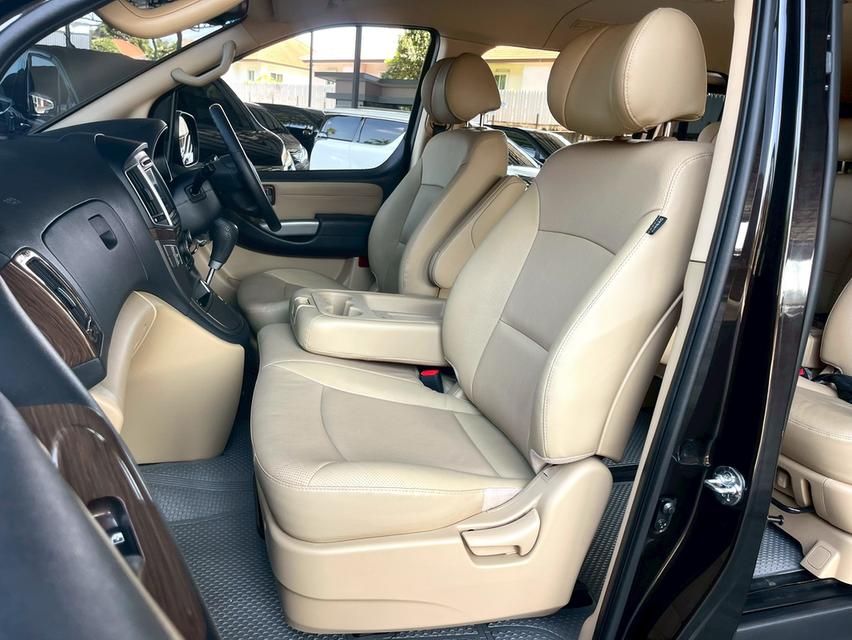 Hyundai H1 2.5Deluxe ปี20 14