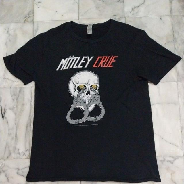 เสื้อยืดแขนสั้น แนววงฮาร์ดร๊อกอเมริกัน Motley Crue Black Graphic Skull Band Tee แท้ มือสอง สภาพดี ของพร้อมส่งครับ