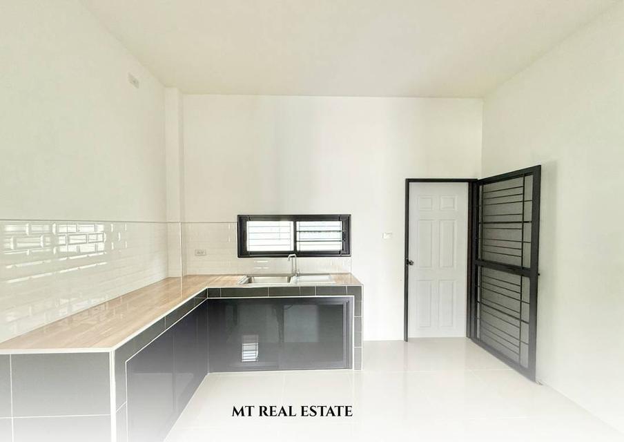 ทาวน์เฮ้าส์/บ้านเดี่ยว 16