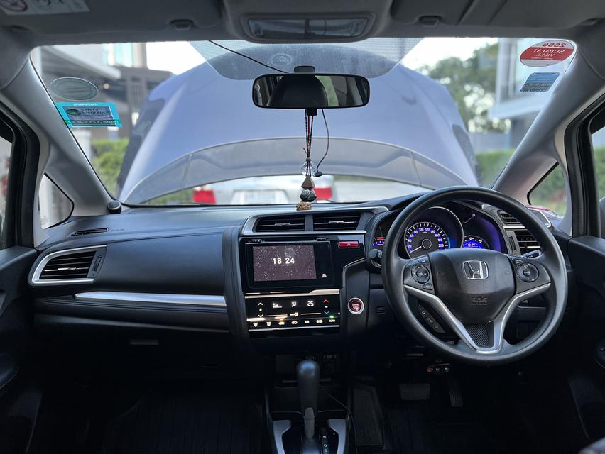 Honda Jazz รองท็อป ปี 2015 11