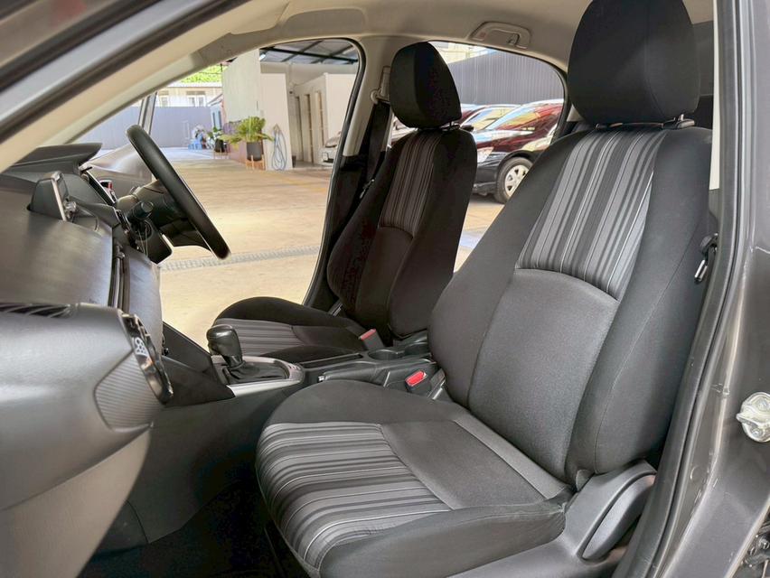 MAZDA2 1.3 E SEDAN ปี2020 สภาพสวย 12