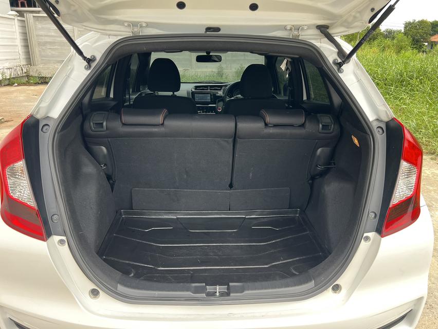 Honda Jazz 1.5 RS 2020 รูปที่ 8
