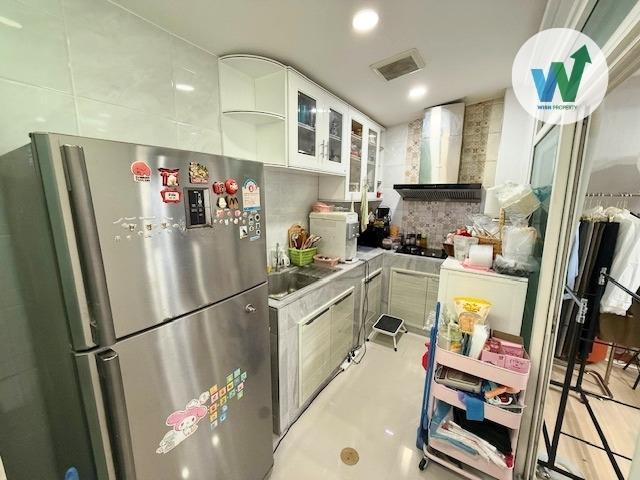 คิว ดิสทริค กัสโต้ กิ่งแก้ว-สุวรรณภูมิ (Q District Gusto Kingkaew-Suvarnabhumi) 7