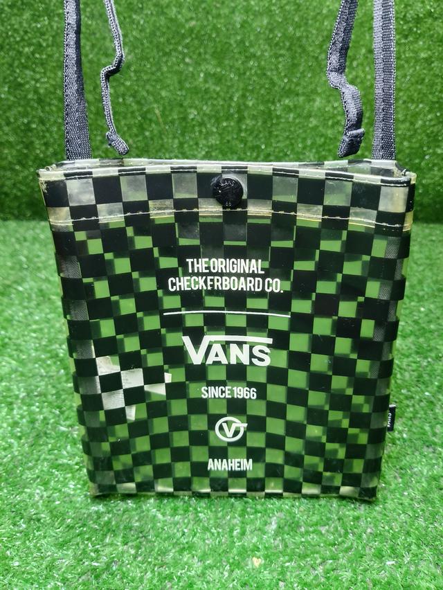 กระเป๋าสะพายข้าง Vans 4