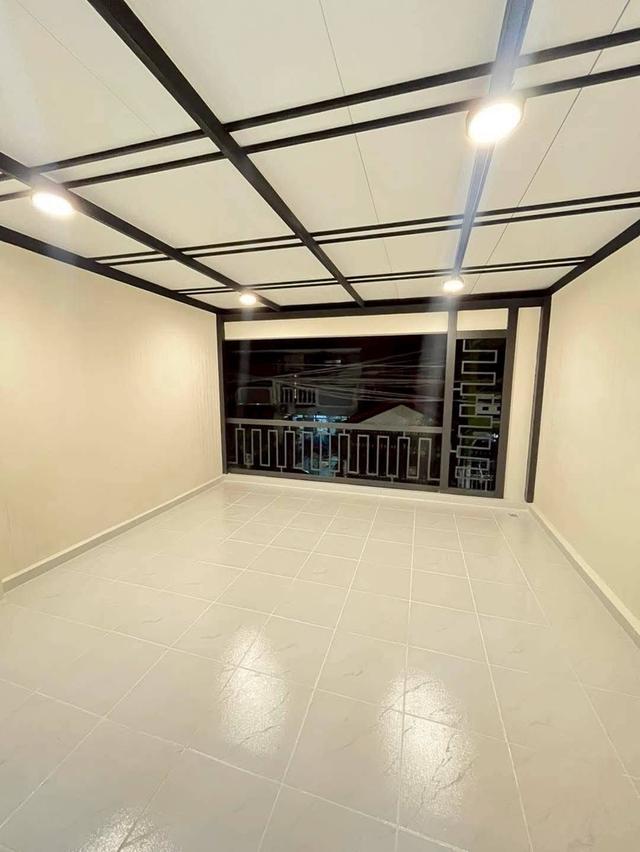 ขายถูกทาวน์เฮ้าส์ 2 ชั้น หมู่บ้าน บ้านพระปิ่น3 บางใหญ่ ซอย18  Baan Phrapin 3 Bangyai Soi 18  ขนาด 17 ตรว. 3 นอน 2 น้ำ บ้านสวย บ้านเปล่า รีโนเวทใหม่ 7