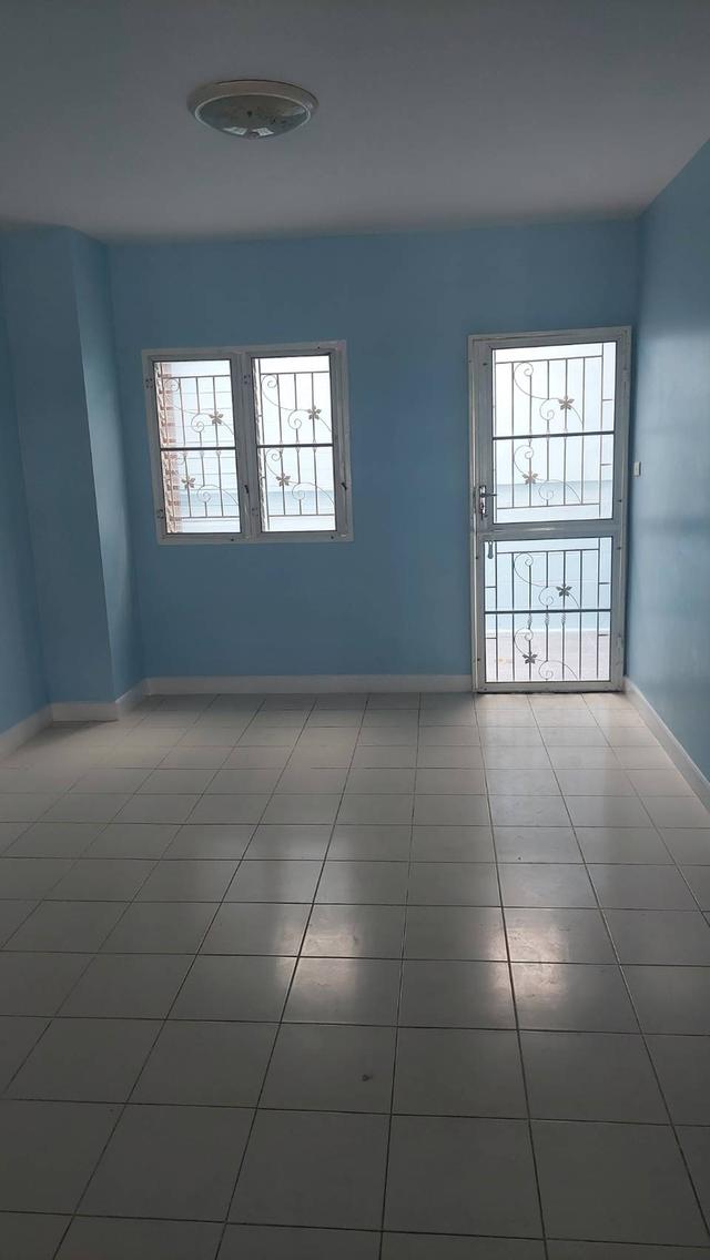 ขายทาวน์เฮาส์ 2 ชั้น ทำเลดี หมู่บ้านสิรารมย์ บ้านกล้วย–ไทรน้อย ใกล้เซ็นทรัลเวสต์เกต จังหวัดนนทบุรี 3