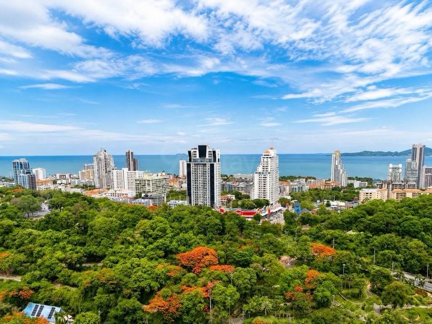 For Sale — Sea View Condo at Unixx South Pattaya, PratumnakBeautiful holiday-style condo for sale at Unixx South Pattaya, located in the Pratumnak 5