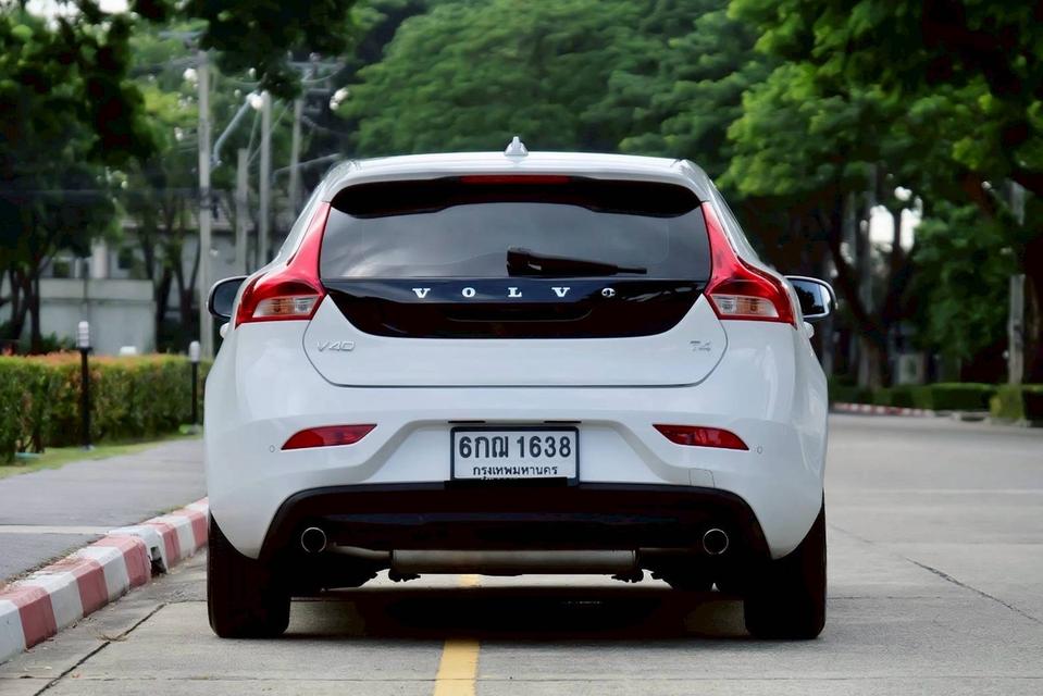 รหัสรถ PR1638 Volvo V40 T4 Hatchback Facelift ปี 2017