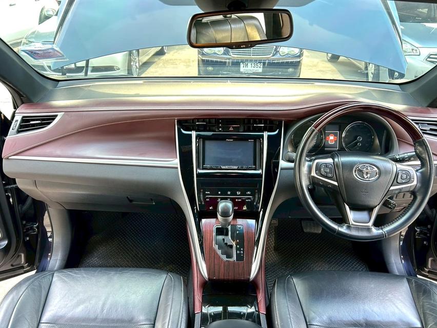 ขายรถ Toyota Harrier 2.5L Hybrid ปี 2015 สีม่วง เกียร์ออโต้ 13