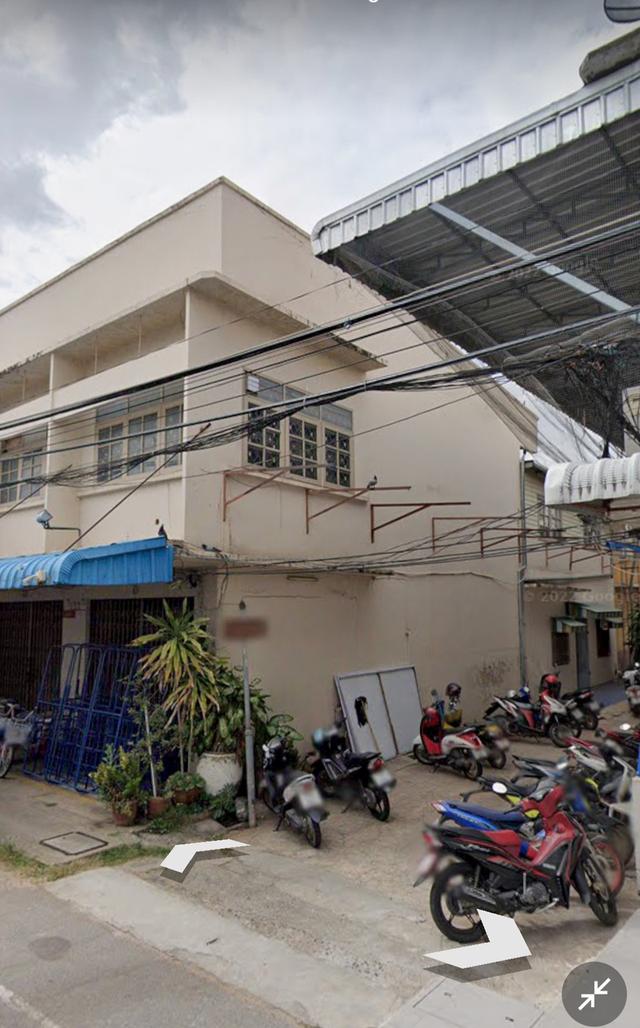 ขายอาคารพาณิชย์สองชั้น 4 ห้องติด (แบ่งขาย 2 ห้องได้) ทำเลดีที่สุดใจกลางบ้านไผ่ 2