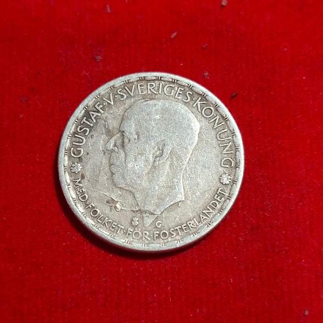 เหรียญสวีเดน เนื้อเงินแท้ ปี 1945 