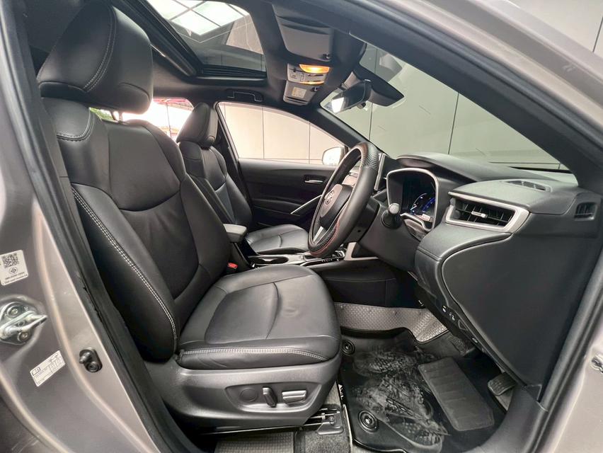 ปี 2021 TOYOTA COROLLA CROSS, 1.8 HYBRID PREMIUM SAFETY มือเดียวป้ายแดง ซื้อสดมา ประวัติศูนย์ Toyota ทุกระยะ วารันตี รูปที่ 9