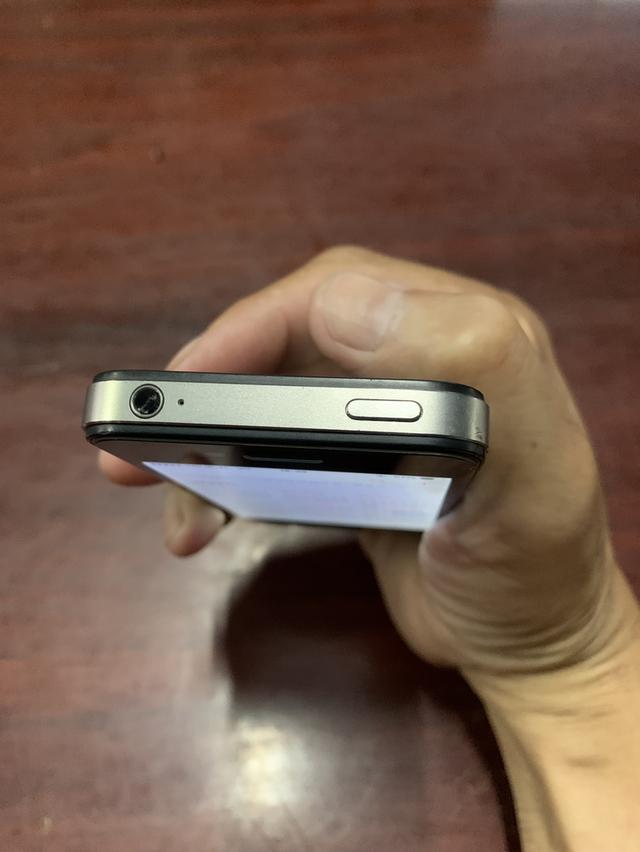 iPhone 4s