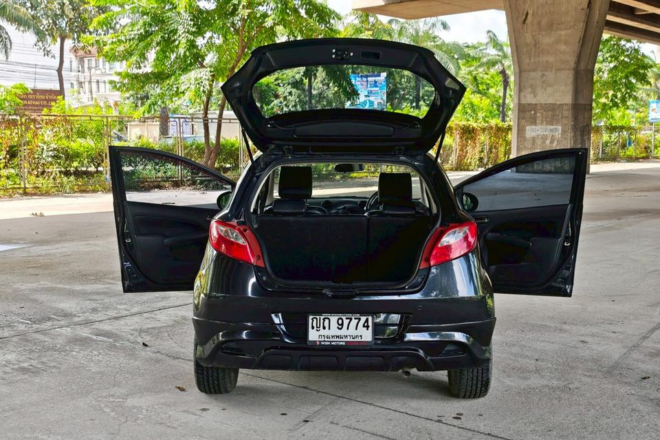 Mazda 2 1.5 Sports Groove Hatchback AT ปี 2011 9