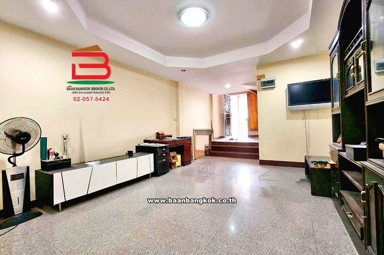 ทาวน์โฮม เนื้อที่ 16.9 ตร.ว. Silk Village Saimai 54 : ซิลค์ วิลเลจ สายไหม 54 ใกล้ปตท.สายไหม 56 ถนนพหลโยธิน แขวงสายไหม เขตสายไหม 5