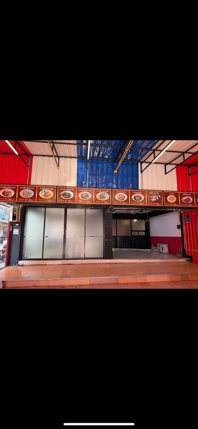 ให้เช่าตึกอาคารพาณิช 5 ชั้น เดือนละ 40000 ต่อตึก (มี2คูหาติดกัน) ซอยสดใส บางแสน โทร 0638530111 1