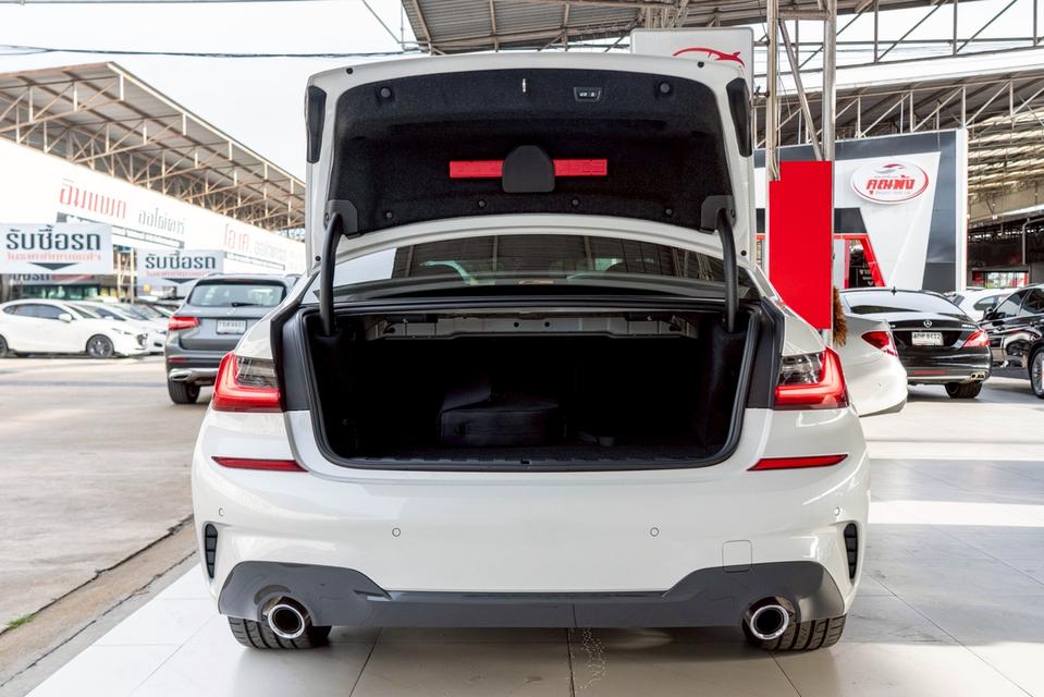 รหัสรถ NP9477 รุ่นรถ : BMW 330e M SPORTปีรถ : 2021 รูปที่ 7