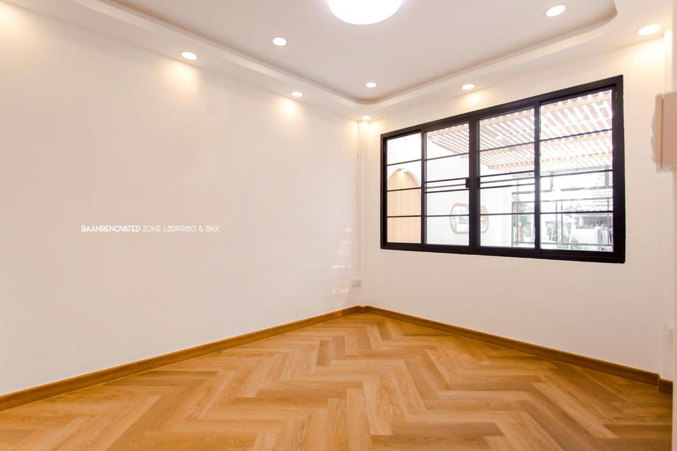 🏡ขายทาวน์เฮ้าส์หัวมุม มีชั้นใต้หลังคา📍ทำเลนวมินทร์ 111 แยก 3 15