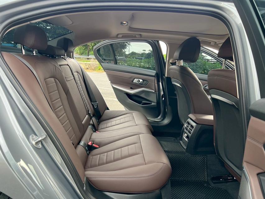 รหัสรถ AP94 BMW 320li M Sport G28 LCI สี Skyscraper Grey ปี 2024 จด 2025 11