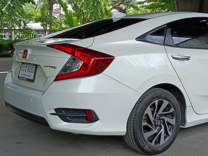 Honda Civic FC 1.8EL 2018 6