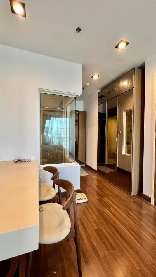 Premium Pool View Condo on High Floor – Supalai Premier @ Asoke 5