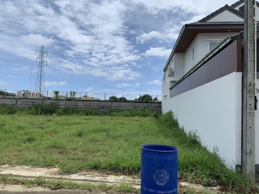 ที่ดินเปล่าแปลงมุม ตัวเมืองระยองอยู่ในหมู่บ้าน ใกล้เซนทรัลจ.ระยอง (เหมาะสำหรับสร้างที่อยู่อาศัย) 2