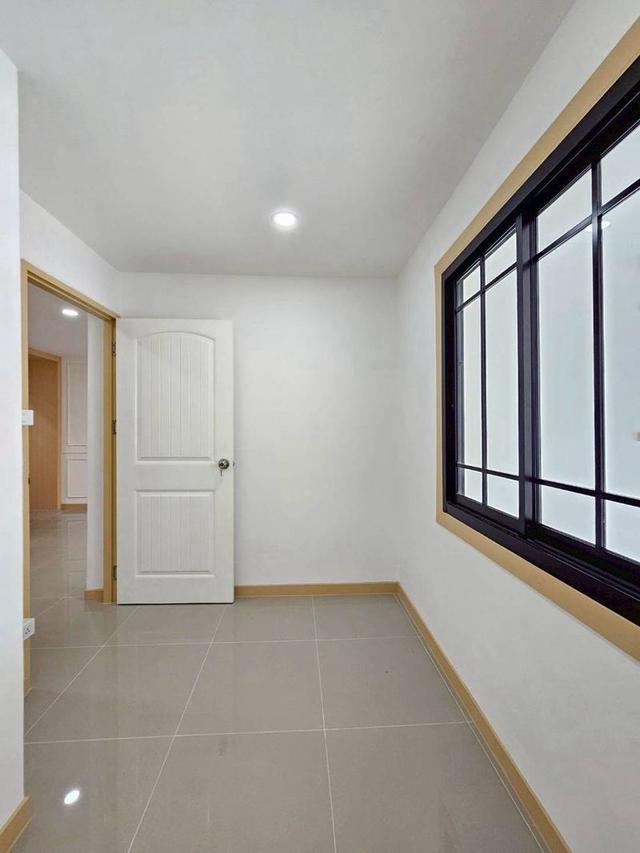 หมู่บ้านบัวทอง4  (คุณาภัทร) บางบัวทองทาวน์เฮ้าส์ 2 ชั้น ตกแต่งใหม่พร้อมอยู่บ้านสวย พร้อมเข้าอยู่ ฟรีเฟอร์นิเจอร์ 18